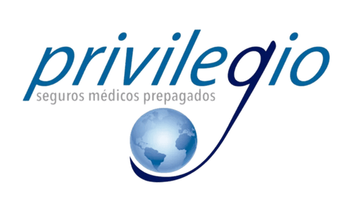 Logotipo de Privilegio Seguros Médicos Prepagados - Red de atención médica autorizada en Clínica NovaSalud Latacunga.