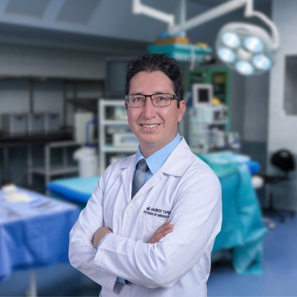 Dr. Robert Álvarez, especialista en Ginecología, Obstetricia y Medicina Reproductiva de Clínica NovaSalud Latacunga Av Eloy Alfaro y General Montero.