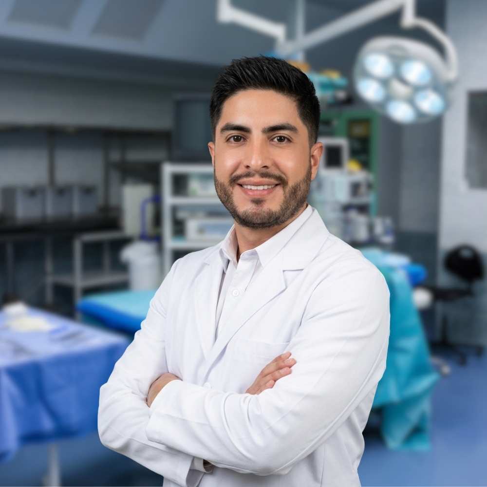Dr. Robert Álvarez, especialista en Ginecología, Obstetricia y Medicina Reproductiva de Clínica NovaSalud Latacunga Av Eloy Alfaro y General Montero.