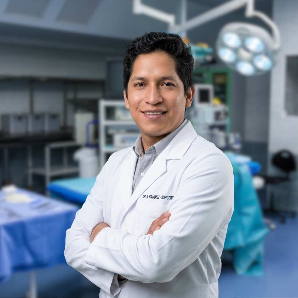 Dr. Robert Álvarez, especialista en Ginecología, Obstetricia y Medicina Reproductiva de Clínica NovaSalud Latacunga.