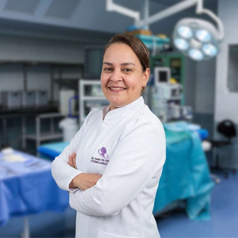 Dr. Robert Álvarez, especialista en Ginecología, Obstetricia y Medicina Reproductiva de Clínica NovaSalud Latacunga Av Eloy Alfaro y General Montero.